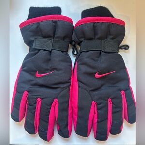 Nike Black and Pink Insulated Winter Youth Gloves- like new